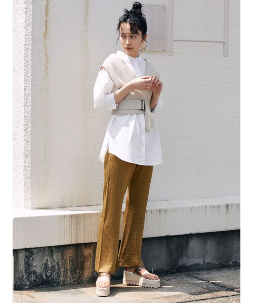 MURUA(ムルーア)の「ニットベストコンビハーフシャツ(シャツ/ブラウス・レディース・ブラック/ライトグリーン/ライトブルー/ベージュ・FREE)」の5枚目の写真