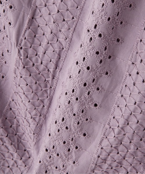 FREE'S MART（フリーズマート）の「エンブロイダリーバックボタン半袖ブラウス（シャツ/ブラウス・レディース・ホワイト/ブラック/パープル・FREE）」の8枚目の写真