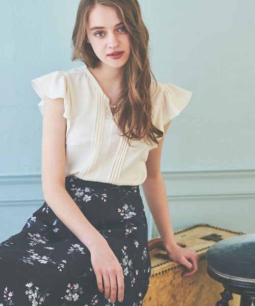 BE RADIANCE（ビーラディエンス）の「パール付きフリルブラウス（シャツ/ブラウス・レディース・オフホワイト/ピンク/ネイビー・FREE）」の15枚目の写真