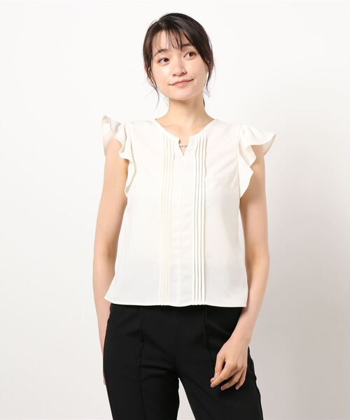 BE RADIANCE（ビーラディエンス）の「パール付きフリルブラウス（シャツ/ブラウス・レディース・オフホワイト/ピンク/ネイビー・FREE）」の6枚目の写真