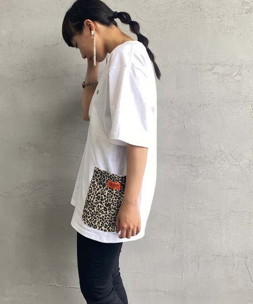 UNIVERSAL OVERALL（ユニバーサルオーバーオール）の「[UNIVERSAL OVERALL/ユニバーサルオーバーオール] 別注 カバーオールポケットＴシャツ（Tシャツ/カットソー・レディース・ホワイト系その他/ブラック系その他/ホワイト系その他2/サックスブルー系・S/M/L/XL）」の20枚目の写真