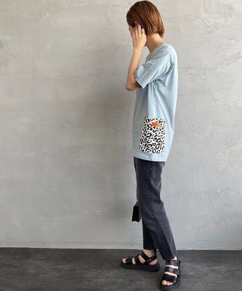 UNIVERSAL OVERALL（ユニバーサルオーバーオール）の「[UNIVERSAL OVERALL/ユニバーサルオーバーオール] 別注 カバーオールポケットＴシャツ（Tシャツ/カットソー・レディース・ホワイト系その他/ブラック系その他/ホワイト系その他2/サックスブルー系・S/M/L/XL）」の9枚目の写真