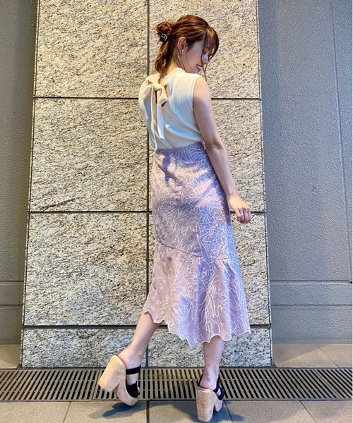 31 Sons de mode（トランテアン　ソン　ドゥ　モード）の「配色刺繍アシメスカート（スカート・レディース・イエロー/ピンク/オフホワイト・38/36）」の4枚目の写真