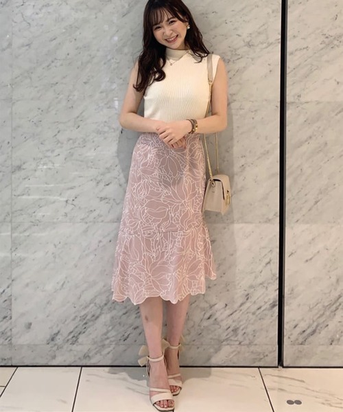 31 Sons de mode（トランテアン　ソン　ドゥ　モード）の「配色刺繍アシメスカート（スカート・レディース・イエロー/ピンク/オフホワイト・38/36）」の8枚目の写真