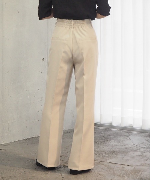 tiptop（ティップトップ）の「【2サイズ展開】フロントスリットセミフレアスラックス【web限定アイテム・セットアップ対応】（スラックス・レディース・ブラック/ブラウン/グリーン/アイボリー/グリーン系その他/ダークブラウン・S/M）」の17枚目の写真