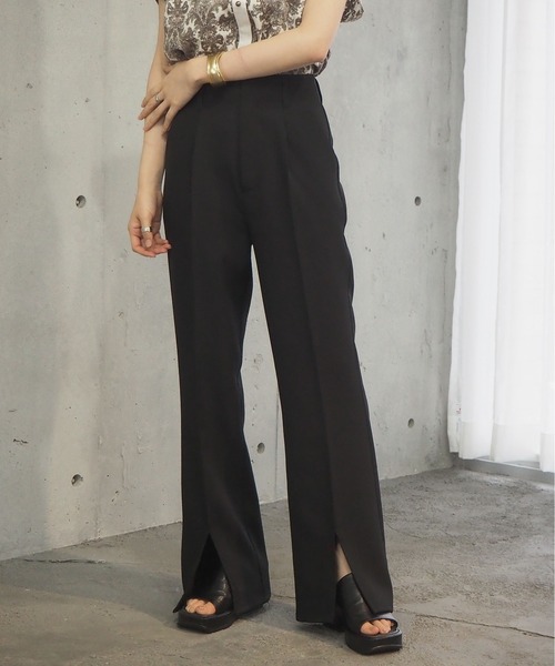 tiptop（ティップトップ）の「【2サイズ展開】フロントスリットセミフレアスラックス【web限定アイテム・セットアップ対応】（スラックス・レディース・ブラック/ブラウン/グリーン/アイボリー/グリーン系その他/ダークブラウン・S/M）」の19枚目の写真