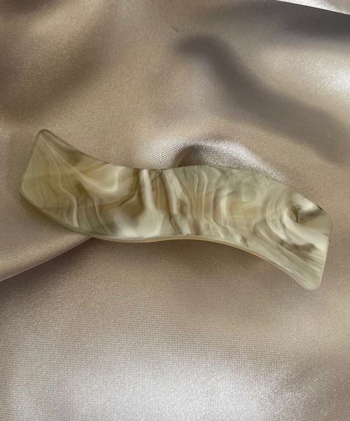 TONE SELECT GOODS（トーンセレクトグッズ）の「【LESRIRE】ウェーブヘアクリップ（バレッタ/ヘアクリップ・レディース・グレー/オフホワイト/グリーン/ブラウン系その他・FREE）」の6枚目の写真