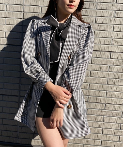 Loueme(ルエム)の「ゴールドボタンハイウエストショートパンツ(その他パンツ・レディース・ブラック/ベージュ/アイボリー・M)」の11枚目の写真