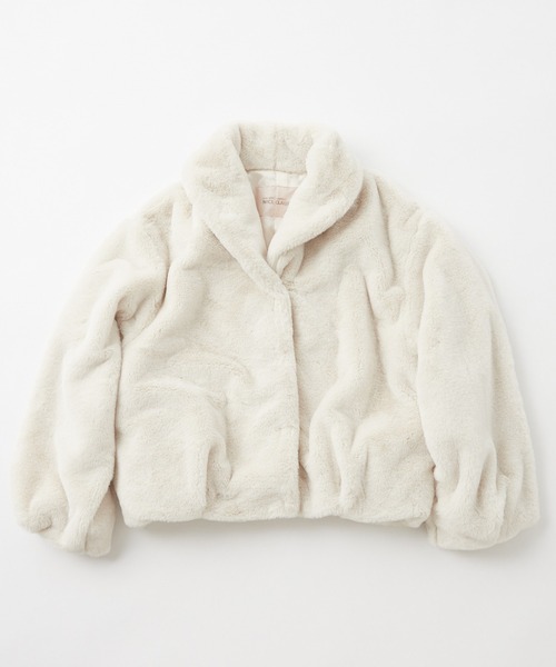 one after another NICE CLAUP(ワンアフターアナザーナイスクラップ)の「ふわっと軽い、着心地最高なフェイクファーコート(その他アウター・レディース・ベージュ/ブラウン/オフホワイト/ミント・FREE)」の7枚目の写真