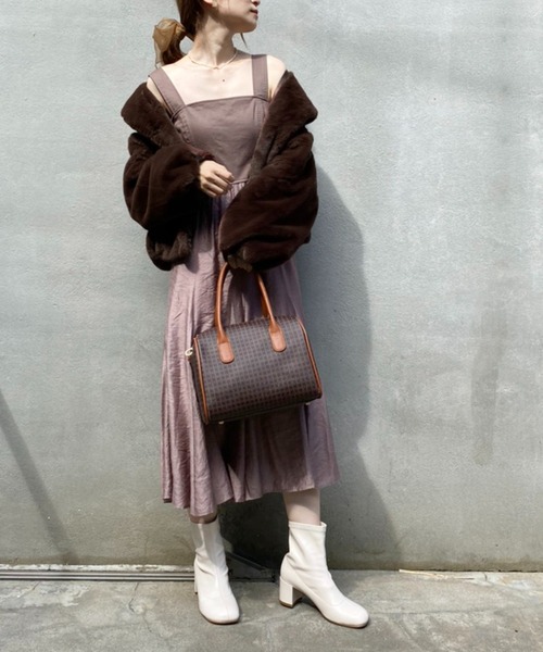 one after another NICE CLAUP(ワンアフターアナザーナイスクラップ)の「ふわっと軽い、着心地最高なフェイクファーコート(その他アウター・レディース・ベージュ/ブラウン/オフホワイト/ミント・FREE)」の9枚目の写真