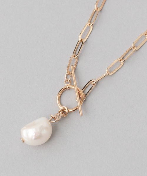 A part by（アパートバイ）の「タンスイパールマンテルネックレス　237376（ネックレス・レディース・ゴールド・FREE）」の7枚目の写真