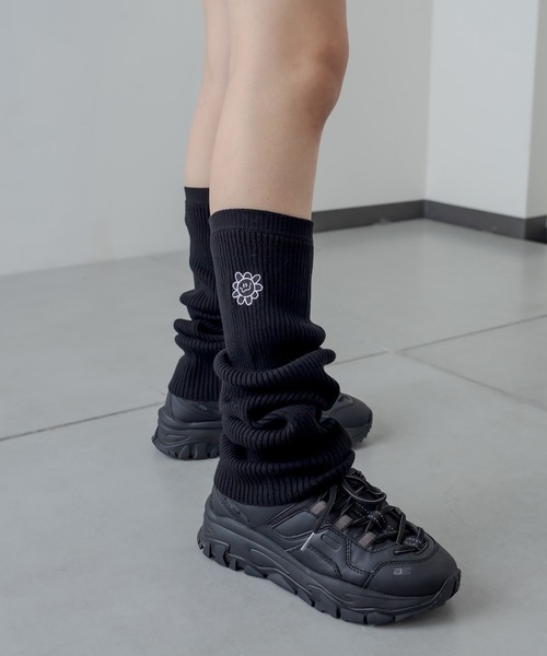 RASVOA(ラスボア)の「デイジー?レッグウォーマー(レッグウォーマー・レディース・ブラック/オフホワイト・FREE)」の8枚目の写真