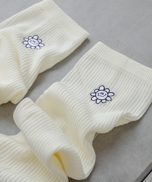 RASVOA(ラスボア)の「デイジー?レッグウォーマー(レッグウォーマー・レディース・ブラック/オフホワイト・FREE)」の6枚目の写真