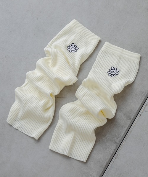 RASVOA(ラスボア)の「デイジー?レッグウォーマー(レッグウォーマー・レディース・ブラック/オフホワイト・FREE)」の10枚目の写真