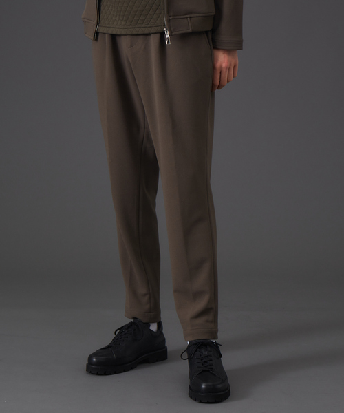 ABAHOUSE（アバハウス）の「【セットアップ対応】ツイルジャージ イージーパンツスラックス（スラックス・メンズ・ダークベージュ/グレイッシュベージュ/グリーン系その他・46/44/48）」の16枚目の写真