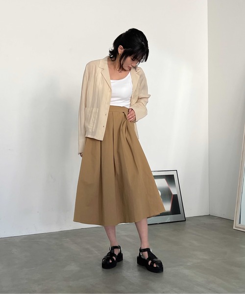 ECRIRE（エクリール）の「タックフレアSK（スカート・レディース・キャメル/ブラック/ベージュ・M）」の21枚目の写真