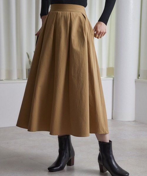 ECRIRE（エクリール）の「タックフレアSK（スカート・レディース・キャメル/ブラック/ベージュ・M）」の22枚目の写真