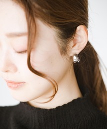 haco! | どんなコーデでも合わせやすい！ぷっくりしたドロップ型が大人っぽくも可愛らしいイヤアクセ ＜1:ピアス　2:イヤリング＞(ピアス（両耳用）)