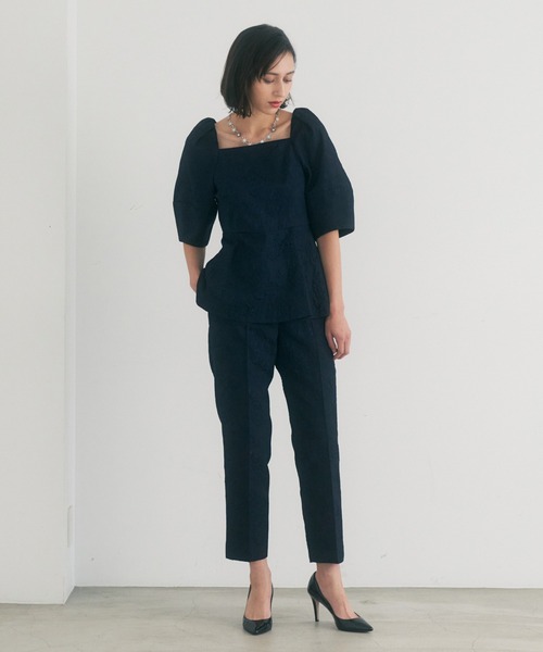 ANAYI(アナイ)の「フクレジャガードペプラム ブラウス(シャツ/ブラウス・レディース・ネイビー・38)」の4枚目の写真