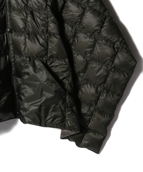 ESTNATION（エストネーション）の「TAION EXTRA / ダウンブランケット《ESTNATION EXCLUSIVE》（ストール/ショール・メンズ・ブラック/オリーブ・FREE）」の7枚目の写真