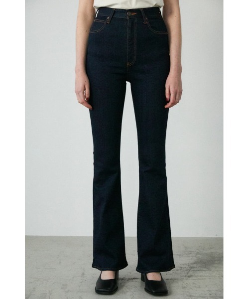 MOUSSY(マウジー)の「HW Rebirth FLARE(デニムパンツ・レディース・ブルー/ブラック・27inch/24inch/25inch/23inch/26inch)」の14枚目の写真
