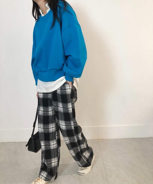 me+em select(ミームセレクト)の「ボリュームスリーブスウェットプルオーバー【裏起毛】(スウェット・レディース・ブラック/グレー/オレンジ/ブルー/グリーン/オートミール・FREE)」の12枚目の写真