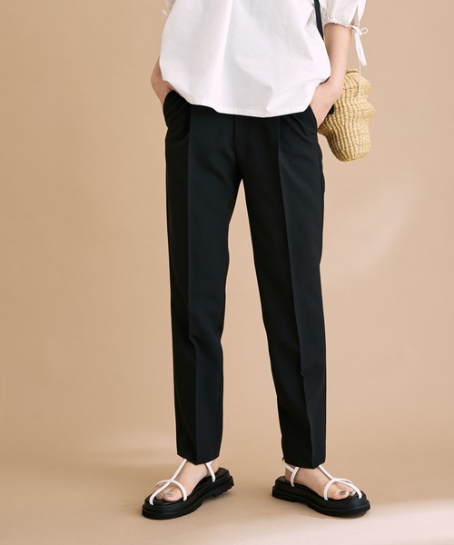 ADAM ET ROPE'（アダムエロペ）の「【サステナブル】スリムスラックス（スラックス・レディース・ブラック/キナリ/ターコイズブルー/イエロー・34/36/38）」の3枚目の写真