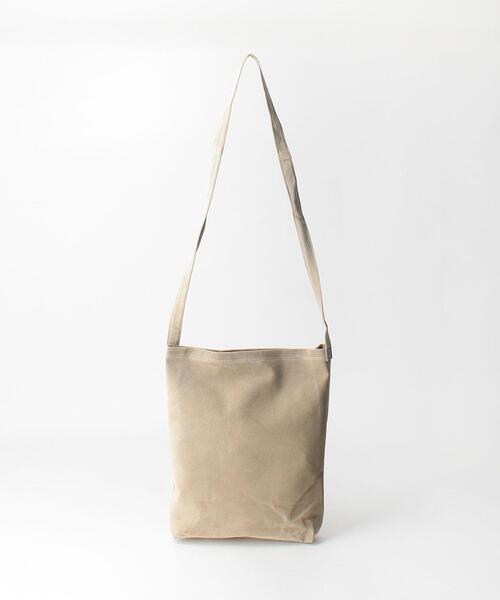 UNITED ARROWS & SONS（ユナイテッドアローズアンドサンズ）の「＜Hender Scheme(エンダー スキーマ)＞ pig shoulder big/ショルダーバッグ■■■（その他・メンズ・ライトグレー/ベージュ/オリーブ/ダークグレー・FREE）」の3枚目の写真