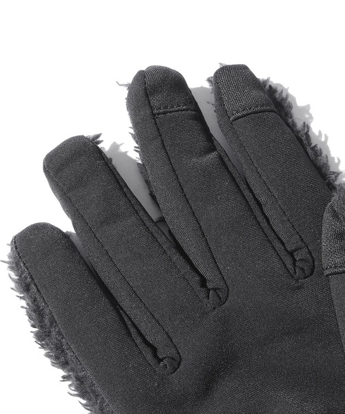 Guess（ゲス）の「GUESS/ゲス Gloves Triangle 手袋 グローブ タッチパネル対応（手袋・メンズ・ブラック/グレー・S/M）」の18枚目の写真