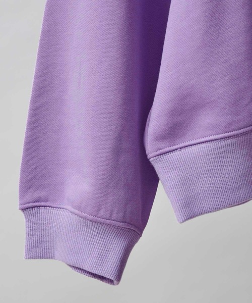 re_k by JUNRED（レクバイジュンレッド）の「【　re_k by JUNRED　】タイポグラフィックスタンドハーフジップバルーンスウェット（スウェット・メンズ・ホワイト/ラベンダー/チャコールグレー・S/L/LL/M）」の7枚目の写真