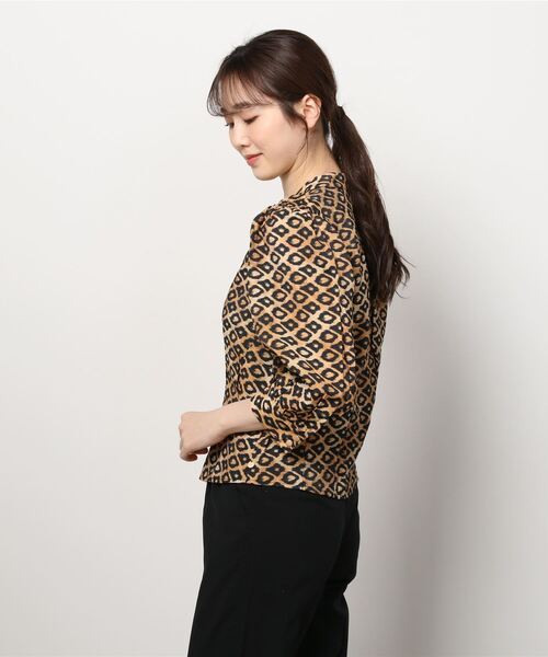 MAISON SCOTCH（メゾンスコッチ）の「パフスリーブ プリントシャツ【164946】（シャツ/ブラウス・レディース・ブラウン系その他・X-SMALL/SMALL）」の2枚目の写真