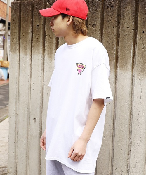 VANS（バンズ）の「VANS/ヴァンズ M TRIANGLE LOGO TEE  トライアングルロゴTシャツ 半袖（Tシャツ/カットソー・メンズ・ホワイト/ブラック/ベージュ・M/L/XL）」の22枚目の写真