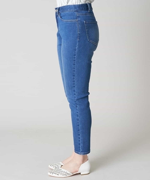 OFUON le MK(オフオンルエムケー)の「【洗濯機で洗える】ストレッチデニムパンツ(デニムパンツ・レディース・ライトグレー/ブルー・40/38/36)」の3枚目の写真