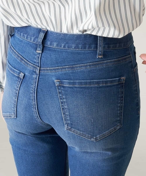 OFUON le MK(オフオンルエムケー)の「【洗濯機で洗える】ストレッチデニムパンツ(デニムパンツ・レディース・ライトグレー/ブルー・40/38/36)」の5枚目の写真