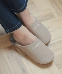 バブーシュタイプスリッパ