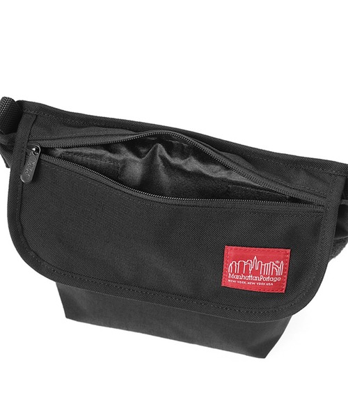 Manhattan Portage（マンハッタンポーテージ）の「Casual Messenger Bag NYC Print 2022SS（メッセンジャーバッグ・メンズ・ブラック・X-SMALL）」の8枚目の写真