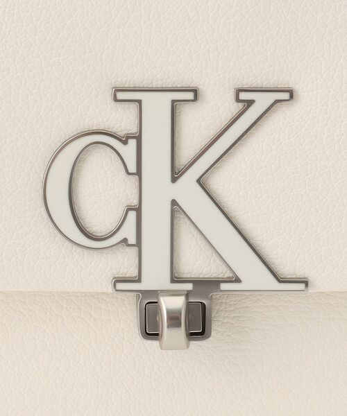 Calvin Klein(カルバン・クライン)の「ミニマル モノグラム ワンハンド ルショルダーバッグ(ハンドバッグ・レディース・ホワイト/ブラック・FREE)」の12枚目の写真