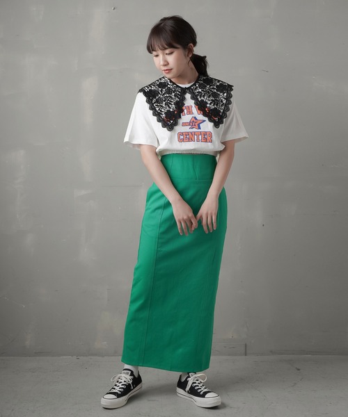 SPINNS(スピンズ)の「ウエストゴム入りフロントロゴショート丈半袖Tシャツ(Tシャツ/カットソー・レディース・オートミール/チャコール/ホワイト/ブラック×ブルー・ONESIZE)」の15枚目の写真