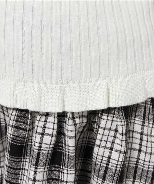 one after another NICE CLAUP（ワンアフターアナザーナイスクラップ）の「【ナイスクラップ】裾フリルＶネックリブニット（ニット/セーター・レディース・アイボリー/ラベンダー/ネイビー・FREE）」の5枚目の写真