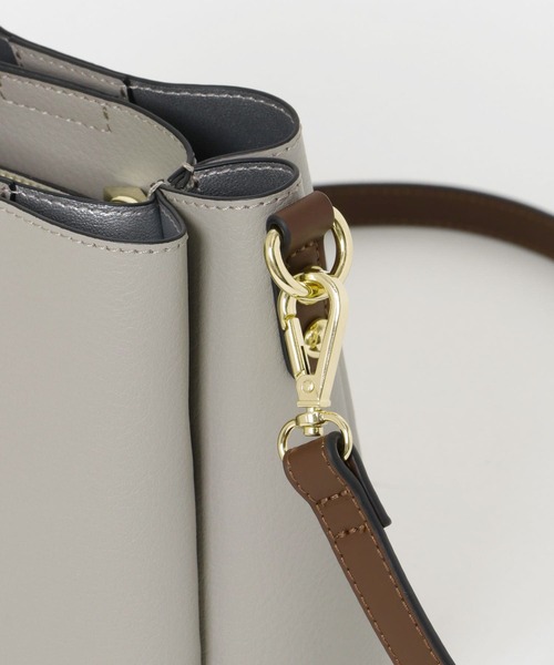 RODE SKO（ロデスコ）の「チャーム付ミニショルダーバッグ（ショルダーバッグ・レディース・ブラック/ベージュ/グレー/アイボリー/ライトグレー/ブラック系その他・ONE）」の14枚目の写真