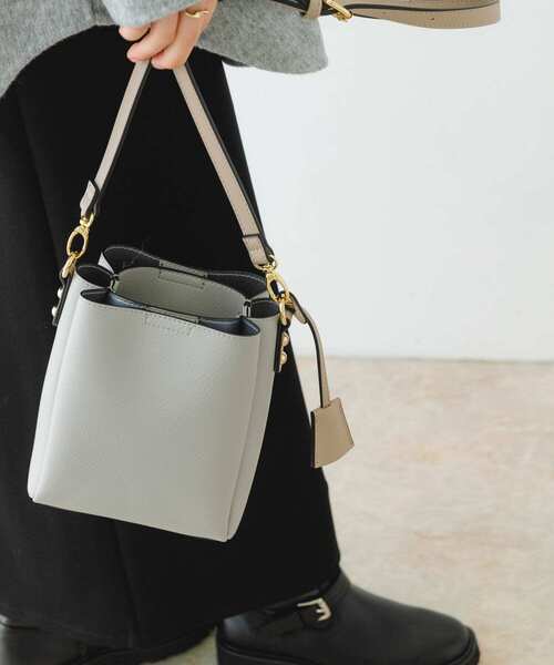 RODE SKO（ロデスコ）の「チャーム付ミニショルダーバッグ（ショルダーバッグ・レディース・ブラック/ベージュ/グレー/アイボリー/ライトグレー/ブラック系その他・ONE）」の15枚目の写真