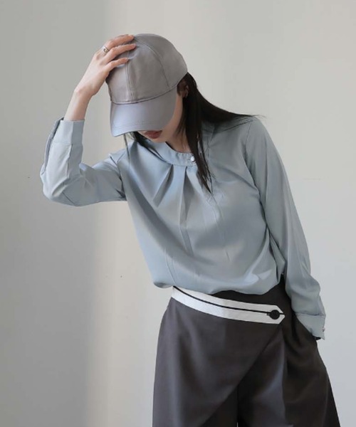 Ulysses(ユリシス)の「シルクタッチボタンブラウス(シャツ/ブラウス・レディース・ホワイト/ベージュ/グレー/ブルー/ブラック/ミント/ライトピンク・M/L)」の12枚目の写真