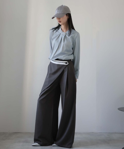 Ulysses(ユリシス)の「シルクタッチボタンブラウス(シャツ/ブラウス・レディース・ホワイト/ベージュ/グレー/ブルー/ブラック/ミント/ライトピンク・M/L)」の21枚目の写真