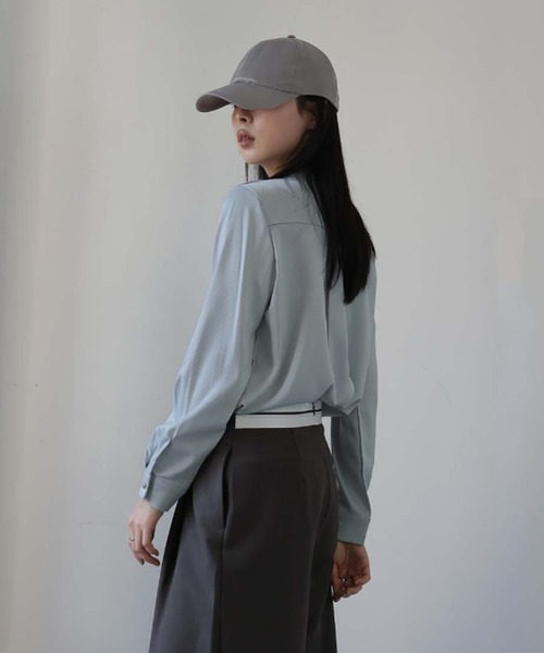 Ulysses(ユリシス)の「シルクタッチボタンブラウス(シャツ/ブラウス・レディース・ホワイト/ベージュ/グレー/ブルー/ブラック/ミント/ライトピンク・M/L)」の15枚目の写真