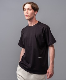 【WEB限定/ユニセックス】スクリブル mister olive ブランドロゴ プリントTシャツ