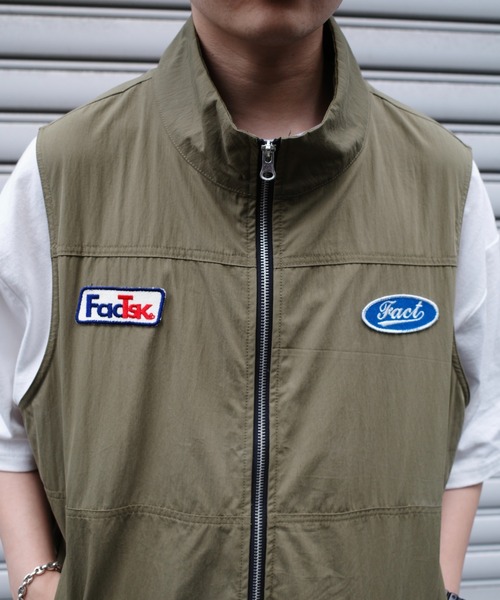 WHO'S WHO gallery（フーズフーギャラリー）の「COOPER FACTワッペンベスト（ベスト・メンズ・ブラック/カーキ・FREE）」の11枚目の写真