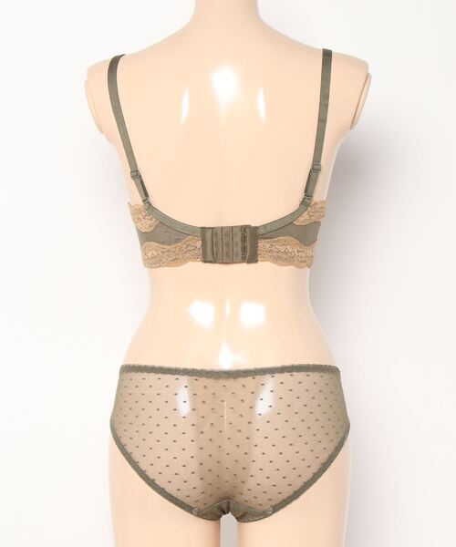 Lace Ladies（レースレディース）の「ノンワイヤー 脇高バイカラー花柄レースブラ＆ショーツ ２点セット（ブラ&ショーツ・レディース・ホワイト/ブラック/グリーン/モカ・85/80/70/75）」の6枚目の写真