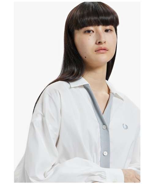 FRED PERRY（フレッドペリー）の「Ribbed Shirt Cardigan（シャツ/ブラウス・レディース・ホワイト/ライトグレー・10）」の7枚目の写真