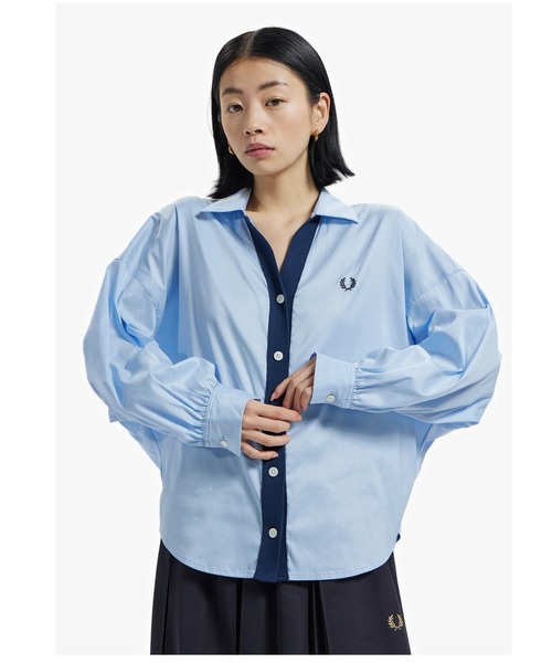 FRED PERRY（フレッドペリー）の「Ribbed Shirt Cardigan（シャツ/ブラウス・レディース・ホワイト/ライトグレー・10）」の9枚目の写真