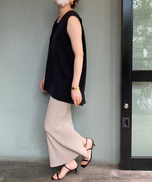 RIVE DROITE（リヴドロワ）の「WEB限定/快適 薄手Vネックベスト（ベスト・レディース・ブラック/グレー・FREE）」の10枚目の写真